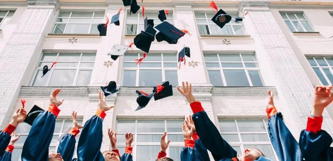 SY Factoring, the First Domestic Factoring Company Approved to Set Up a National Post-Doctoral Research Center